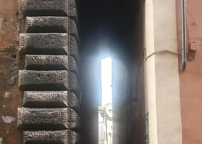 Romantic Historic Home, Piazza Navona- Piano2roma Daire *