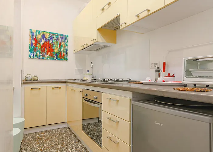 Romantic Historic Home, Piazza Navona- Piano2roma
