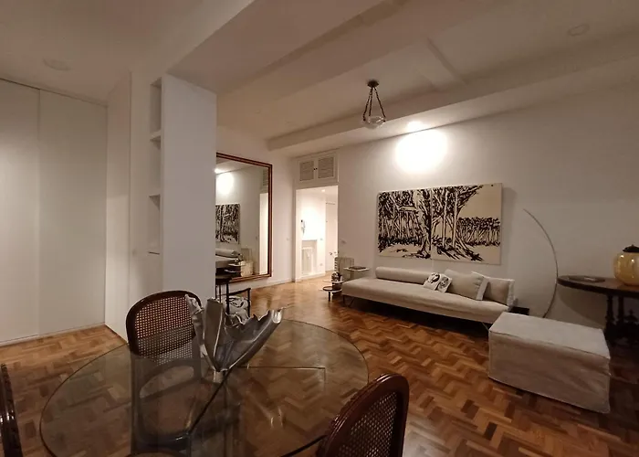 Daire Romantic Historic Home, Piazza Navona- Piano2roma