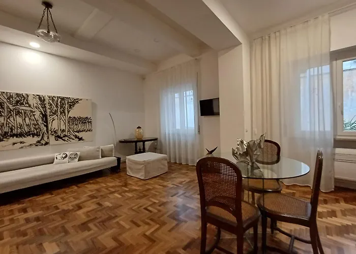 Piazza Navona, Romantic Historic - Piano2roma Apartament *
